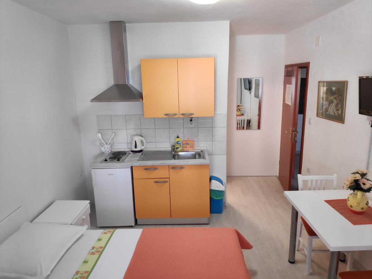 Apartments Vekic Makarska Eksteriør billede