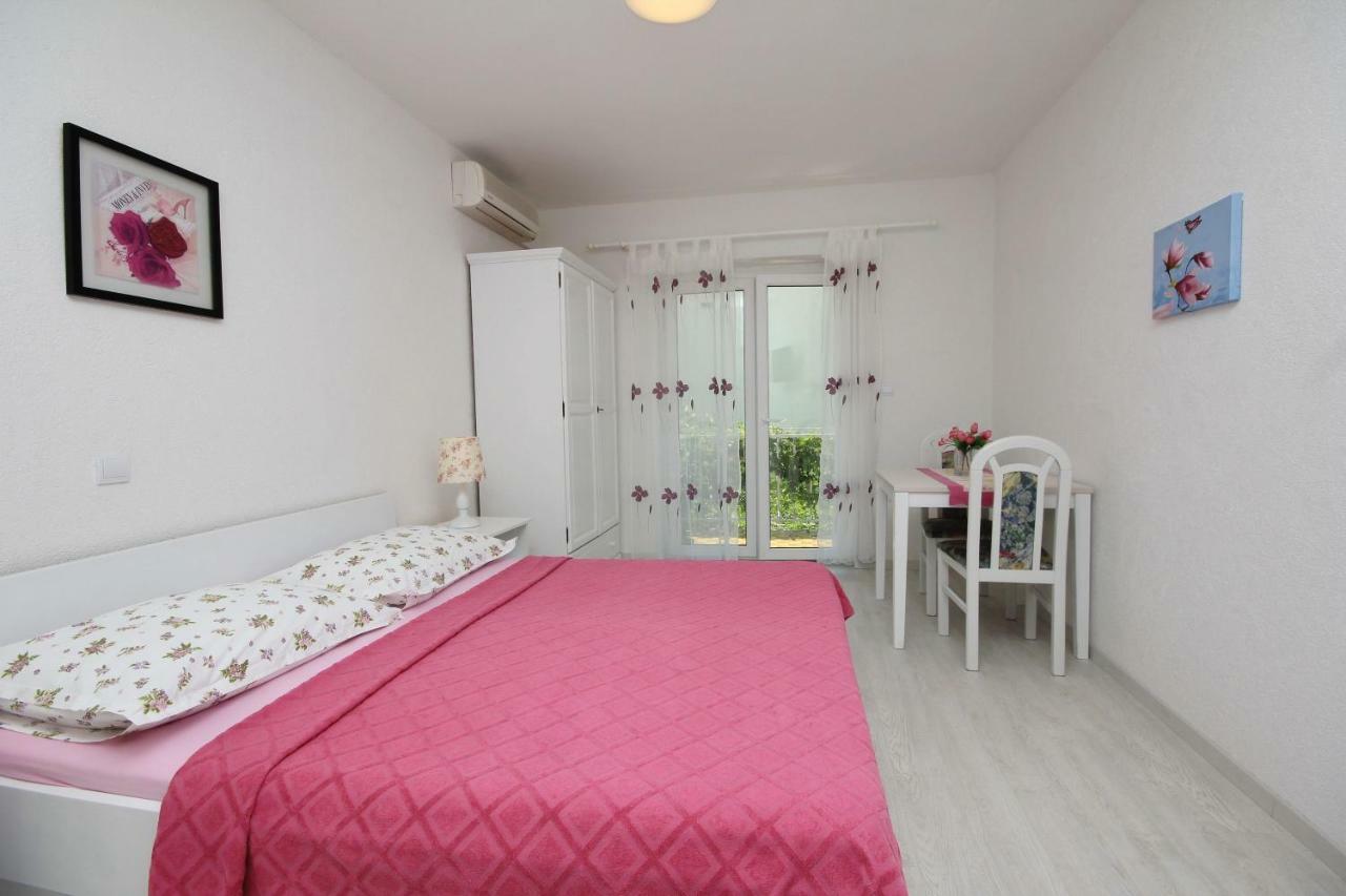 Apartments Vekic Makarska Eksteriør billede